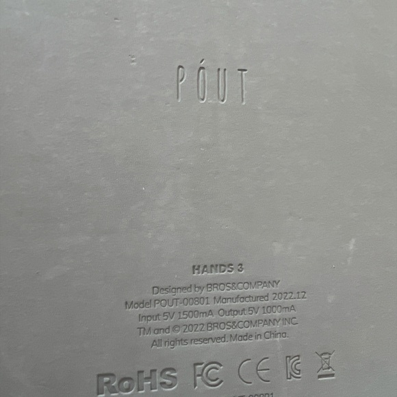 POUT Charging station pad model 00801 - Picture 3 of 3